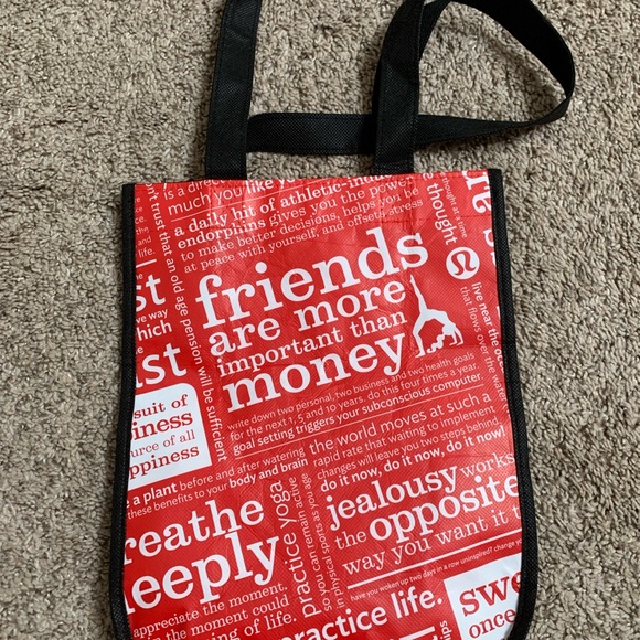 LuLuLemon small reusable shopping bag - Picture 2 of 3